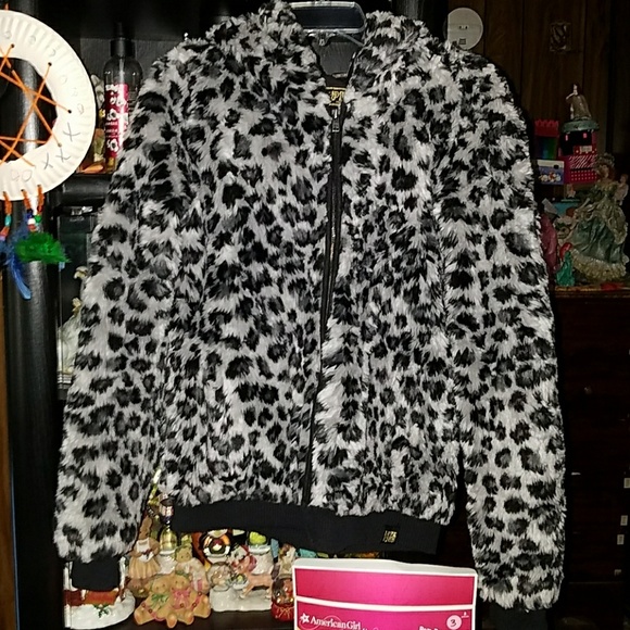PINK Victoria's Secret Jackets & Blazers - Pink Victoria secret cheetah print coat